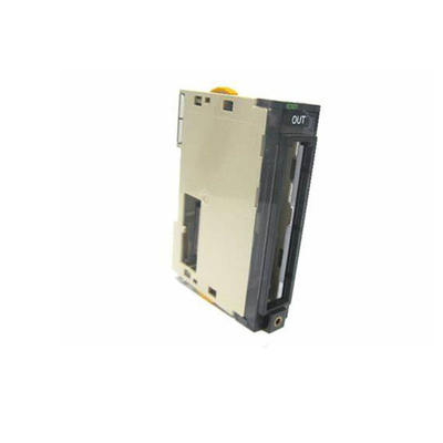 Controllo PLC CJ1W-IC101 Unità di controllo I/O di espansione per CPU connessa al lato destro
