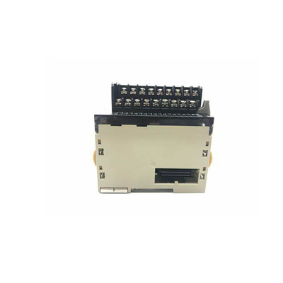 Controlla efficacemente i tuoi processi industriali con il modulo di espansione digitale CJ1W-ID211