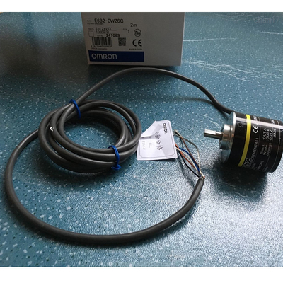 E6B2-CWZ6C 1000P/R 2M BY OMS Incremental Shaft Encoder per il controllo industriale e del movimento