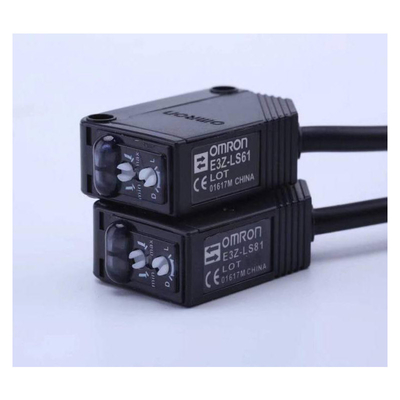 Precision E3Z-D62 2M BY OMC Sensore fotoelettrico in miniatura per automazione industriale