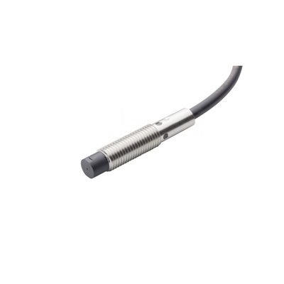 Sensori di prossimità induttivi OMS compatti e resistenti E2B-S08KS02-MC-B1 per l'industria